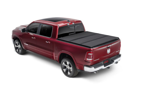 Extang 19-20 Dodge Ram (5 ft 7 in) with multifunction (split) tailgate Solid Fold 2.0