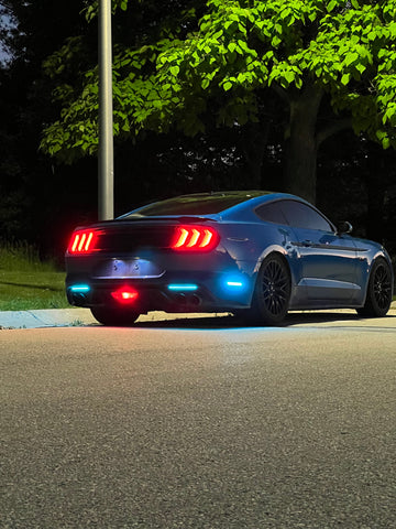 Blue Mustang with rear light bundle